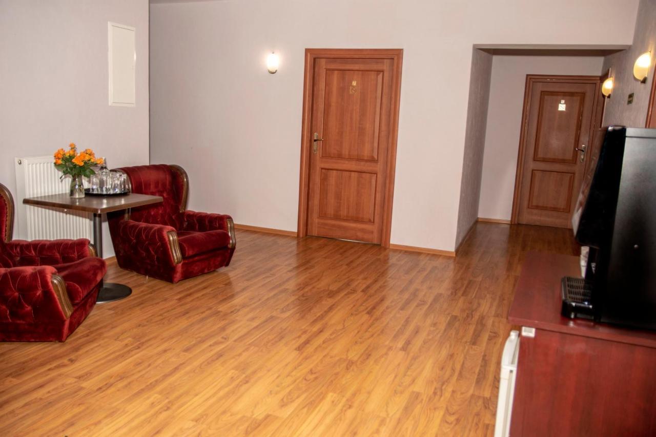 טיצ'י Weranda Rooms מראה חיצוני תמונה