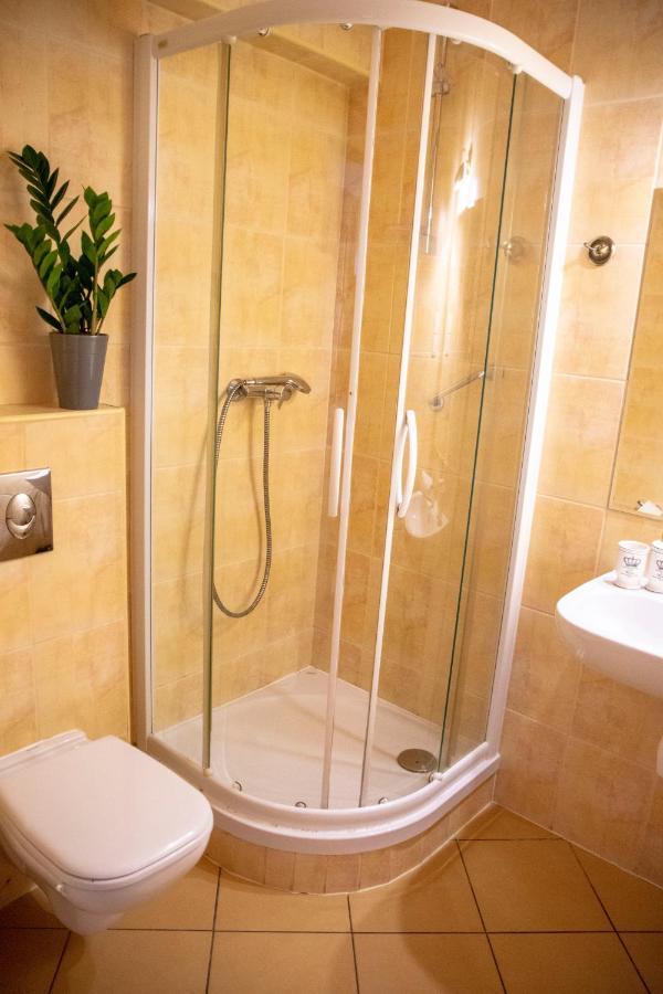טיצ'י Weranda Rooms מראה חיצוני תמונה