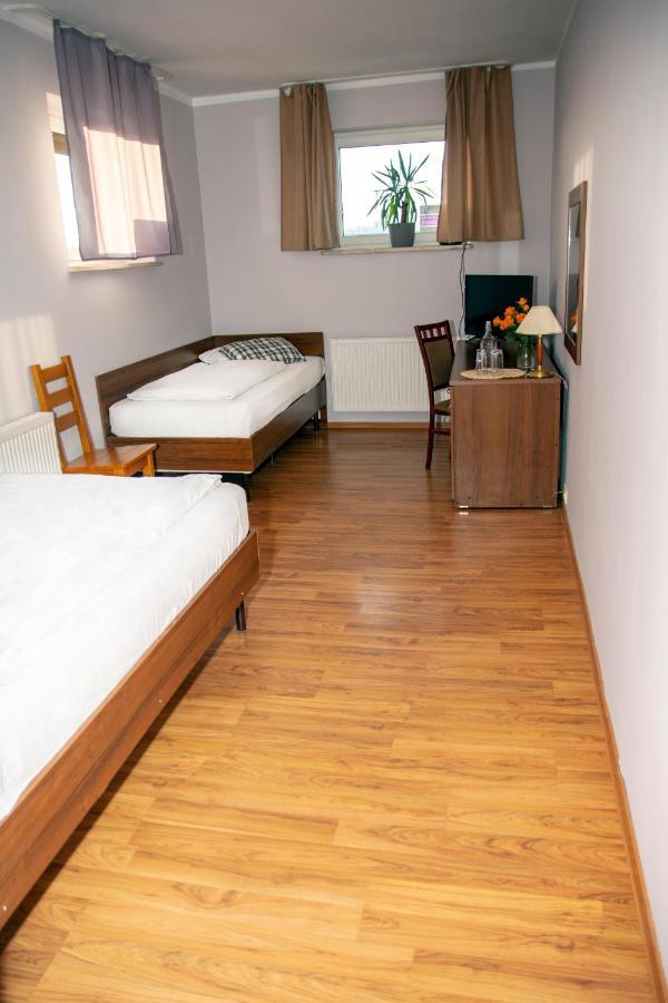 טיצ'י Weranda Rooms מראה חיצוני תמונה